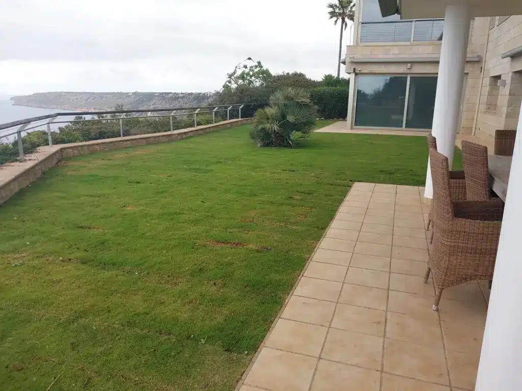 hsm exclusive mallorca garten rasen verlegen 08 25
